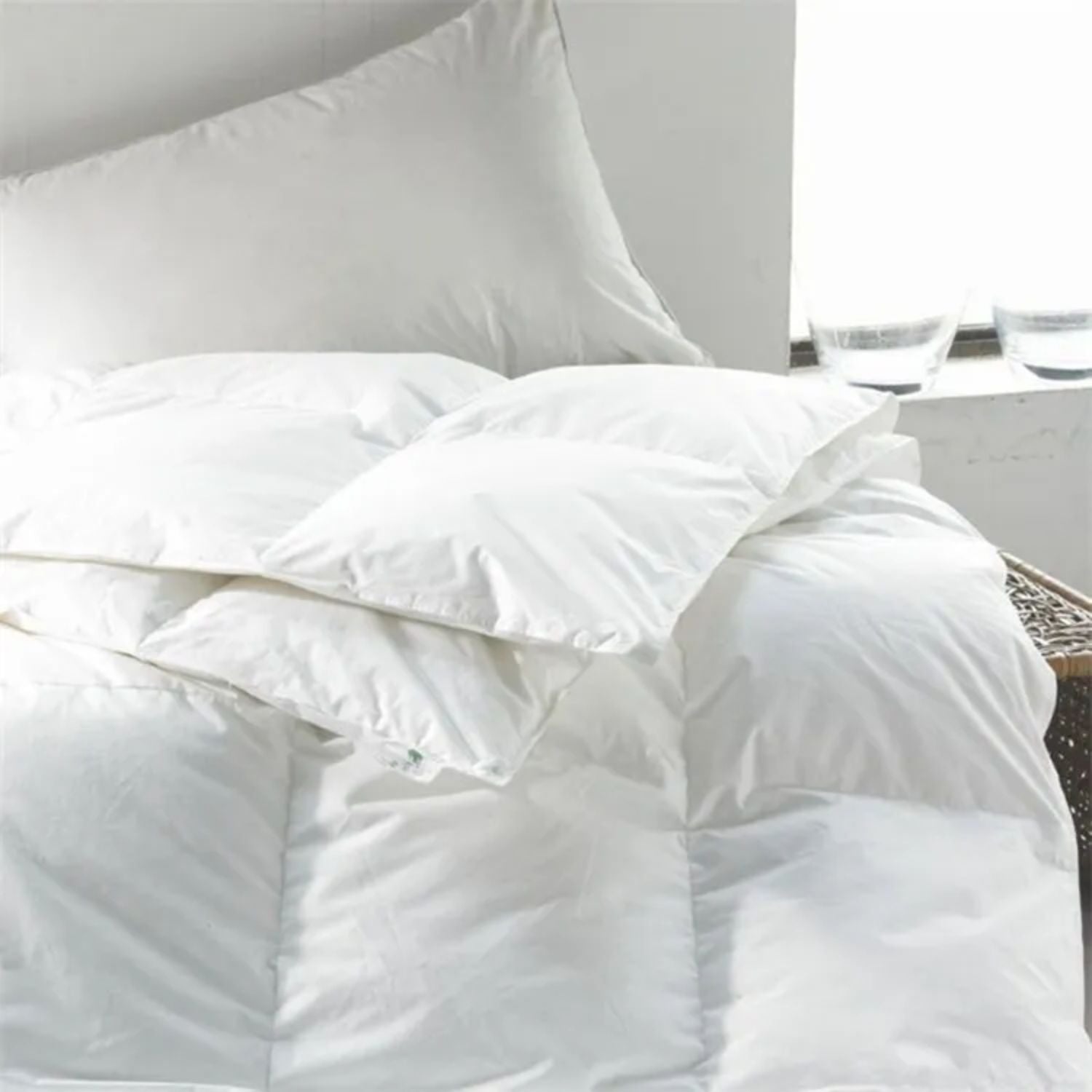 GOMINIMO 200GSM All Season Bamboo Quilt Soft King Single (White) GO-QT-100-RDT