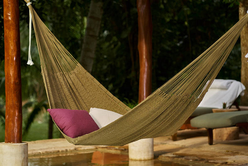 Outdoor undercover cotton Mayan Legacy hammock King size Cedar